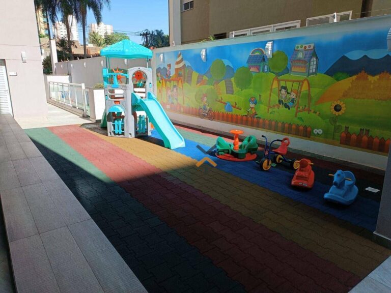 fff3c7d39421c3fea7f6fce22ee7b350-1