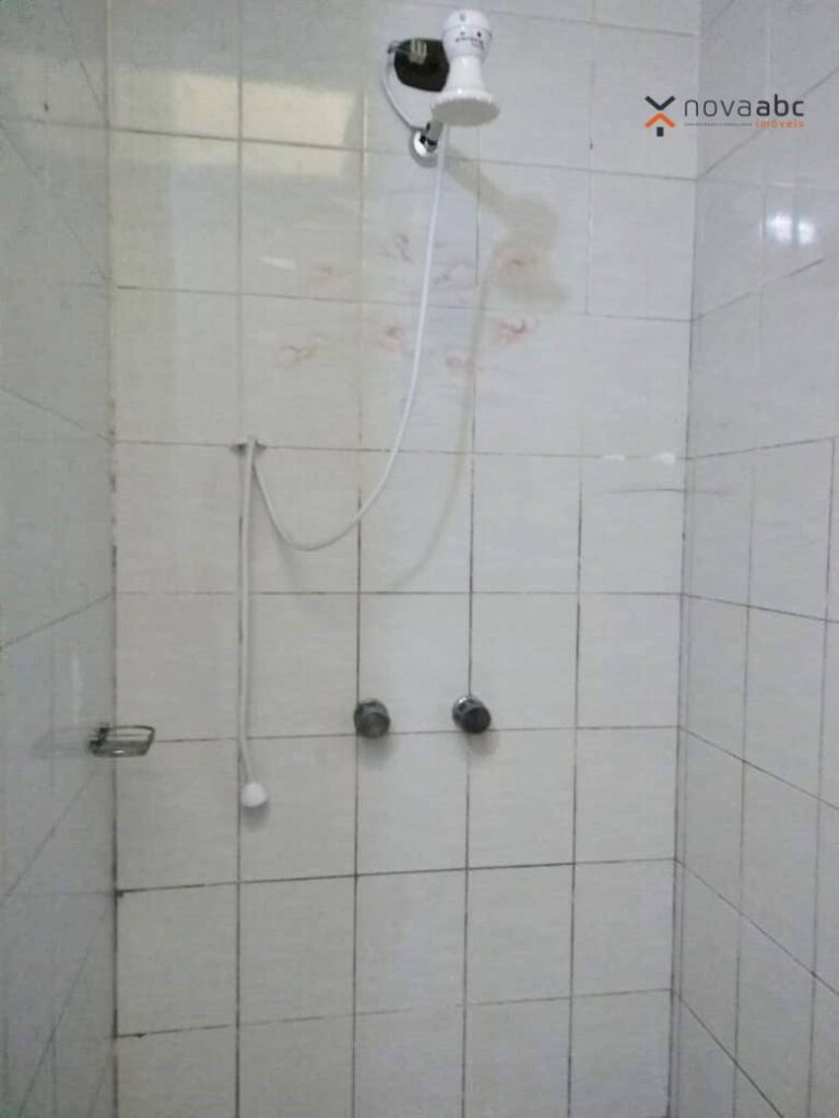 kunQ4m4lXOzGnBqdsKUgbIxX9TiUaZqX-1