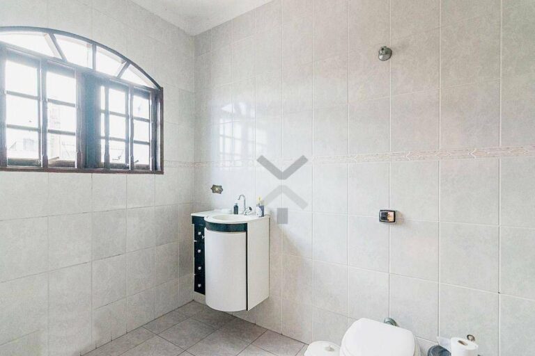 t2fUdID7EinmBymq7uHnYLJ6k5zeChxR-1