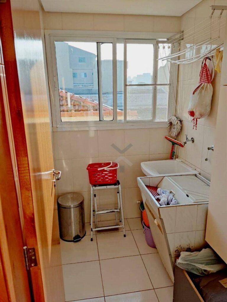 wa3HIynQi2DrjiVyjWKesD94Ur8BgILf-1